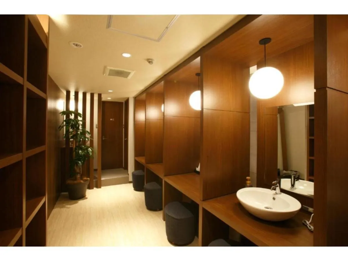 Hotel Relief Namba Daikokuchou - Vacation Stay 33927V Osaka